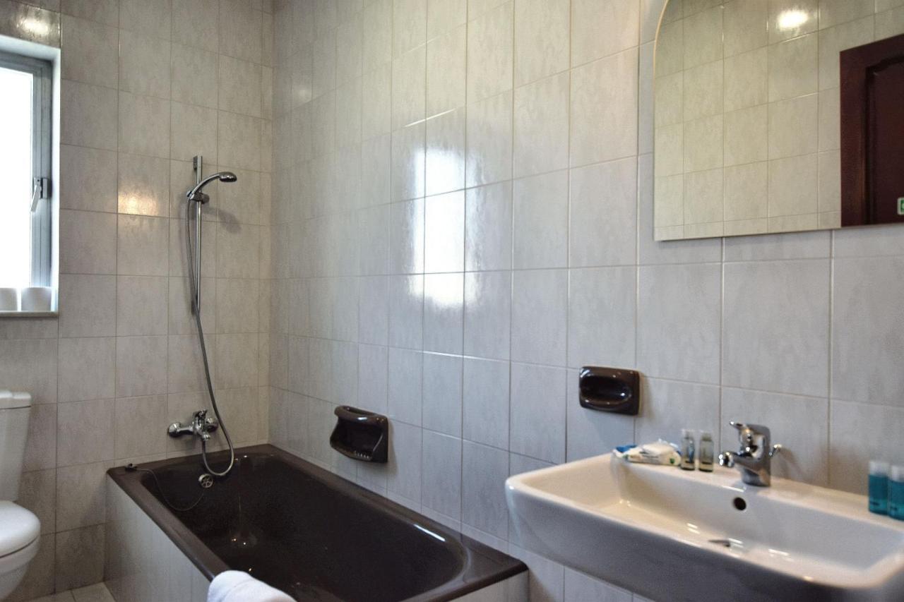 2 Bedroom - Spacious, Bright & - 4 Apartament